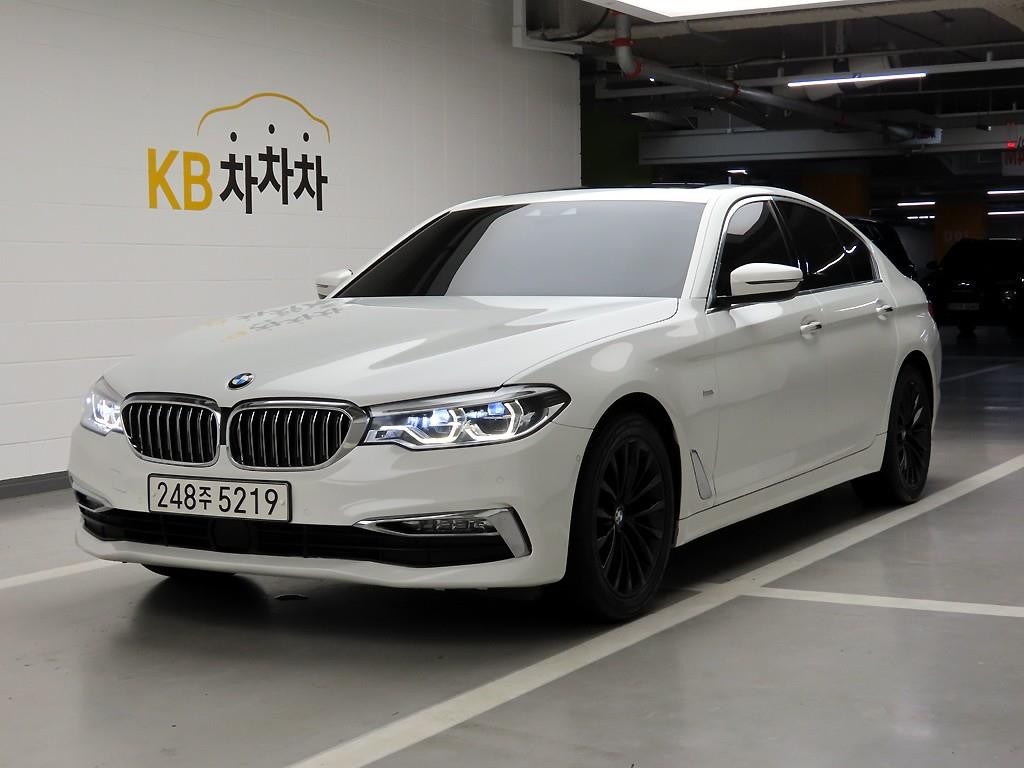 BMW 5시리즈 5시리즈 (G30) 520d 럭셔리 스페셜 에디션 이미지 2