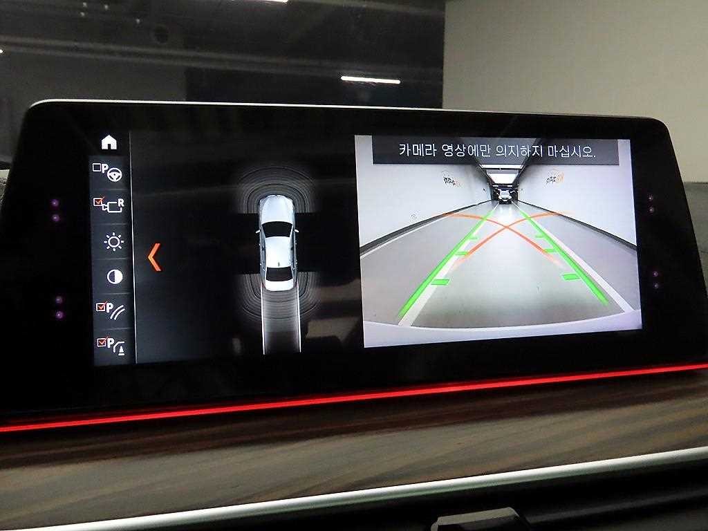 BMW 5시리즈 5시리즈 (G30) 530i xDrive 럭셔리 플러스 이미지 14