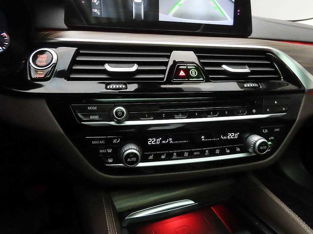 BMW 5시리즈 5시리즈 (G30) 530i xDrive 럭셔리 플러스 이미지 15