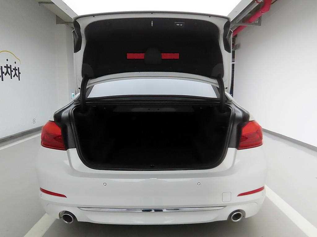 BMW 5시리즈 5시리즈 (G30) 530i xDrive 럭셔리 플러스 이미지 5