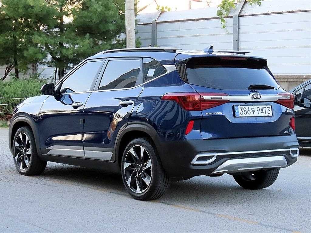 기아 셀토스 가솔린 1.6 터보 4WD 시그니처 이미지 3