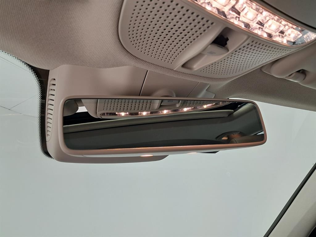벤츠 E 클래스 E-클래스 W213 E300 아방가르드 이미지 15