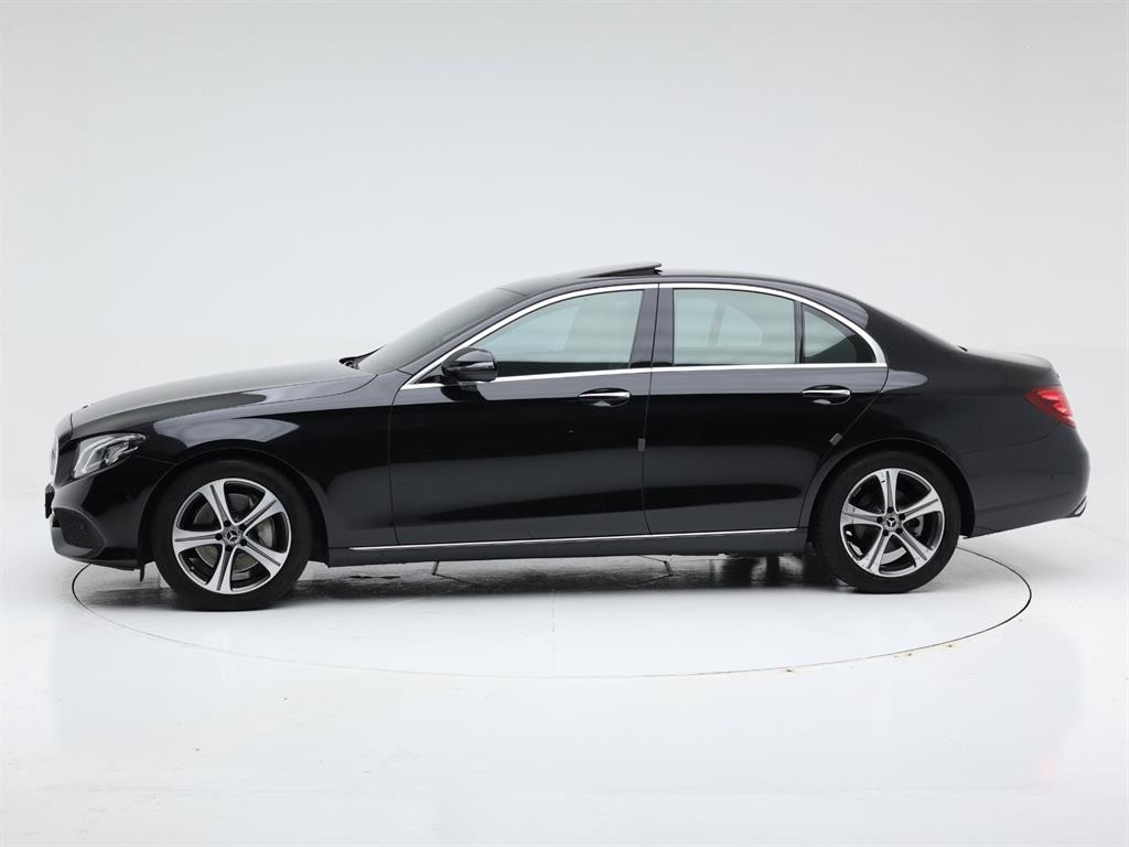 벤츠 E 클래스 E-클래스 W213 E300 아방가르드 이미지 3