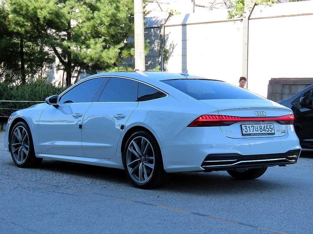아우디 A7 A7 (4K) 55 TFSI 콰트로 프리미엄 이미지 3