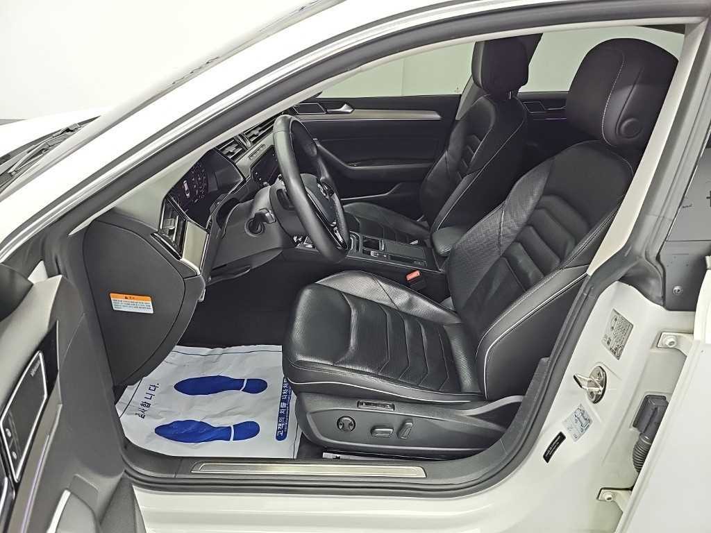 폭스바겐 아테온 2.0 TDI 엘레강스 프레스티지 이미지 11