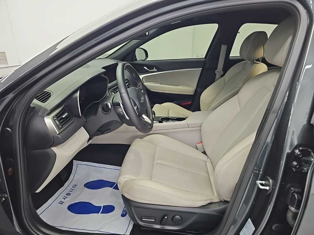 제네시스 G70 더 뉴 G70 가솔린 2.0T 4WD 이미지 11