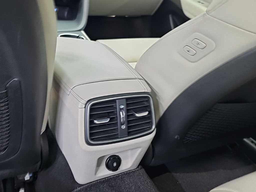 제네시스 G70 더 뉴 G70 가솔린 2.0T 4WD 이미지 13