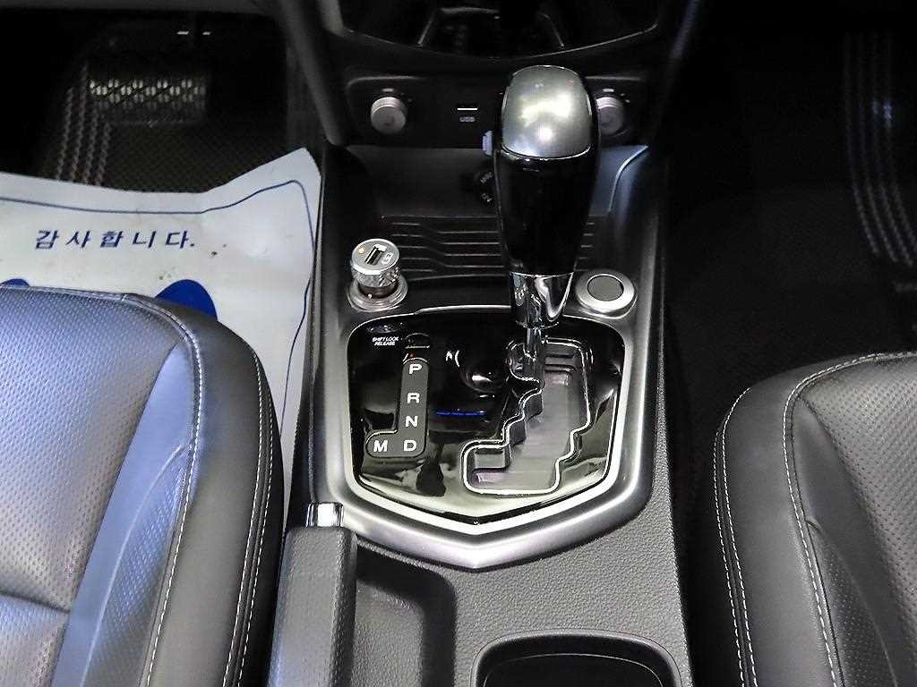 KG모빌리티(쌍용) 티볼리 티볼리 아머 2WD 가솔린 VX 이미지 12