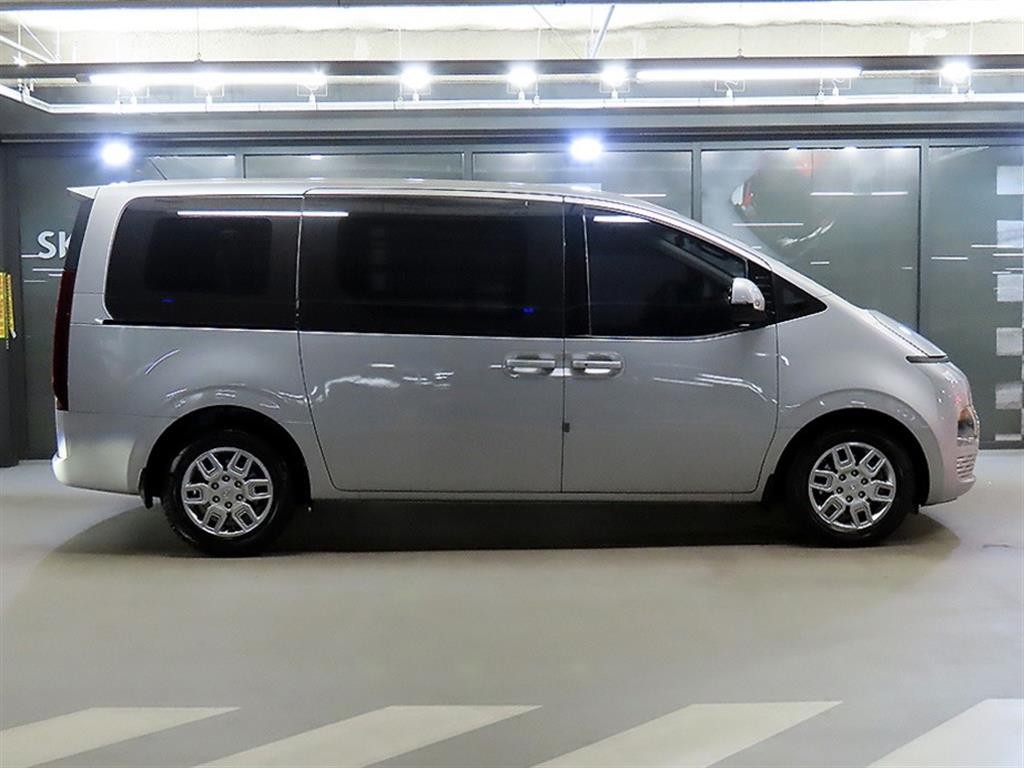 현대 스타리아 2WD 디젤 카고 모던 3인승 이미지 3