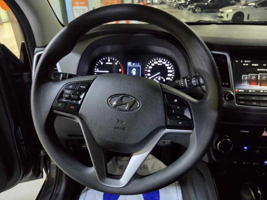 현대 투싼 올뉴투싼 디젤 1.7 2WD 스타일 이미지 8