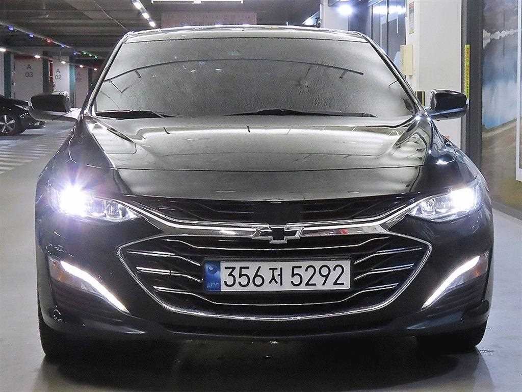 쉐보레 말리부 더뉴말리부 가솔린 2.0 터보 퍼펙트 블랙 이미지 2