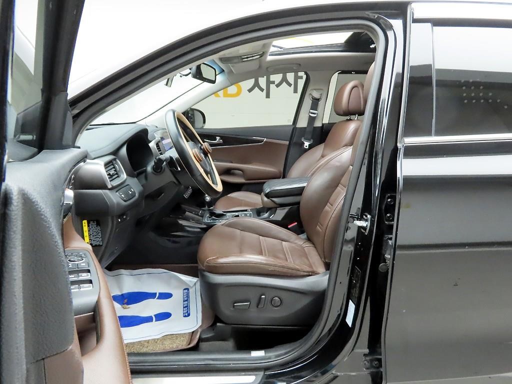 기아 쏘렌토 올 뉴 쏘렌토 디젤 2WD 2.0 노블레스 스페셜 이미지 11