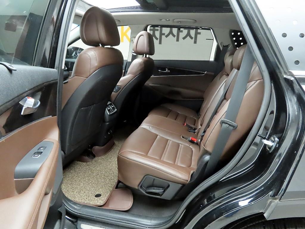 기아 쏘렌토 올 뉴 쏘렌토 디젤 2WD 2.0 노블레스 스페셜 이미지 12