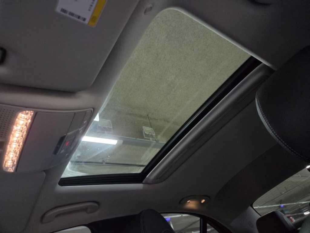 벤츠 E 클래스 E-클래스 W213 E300 아방가르드 이미지 17