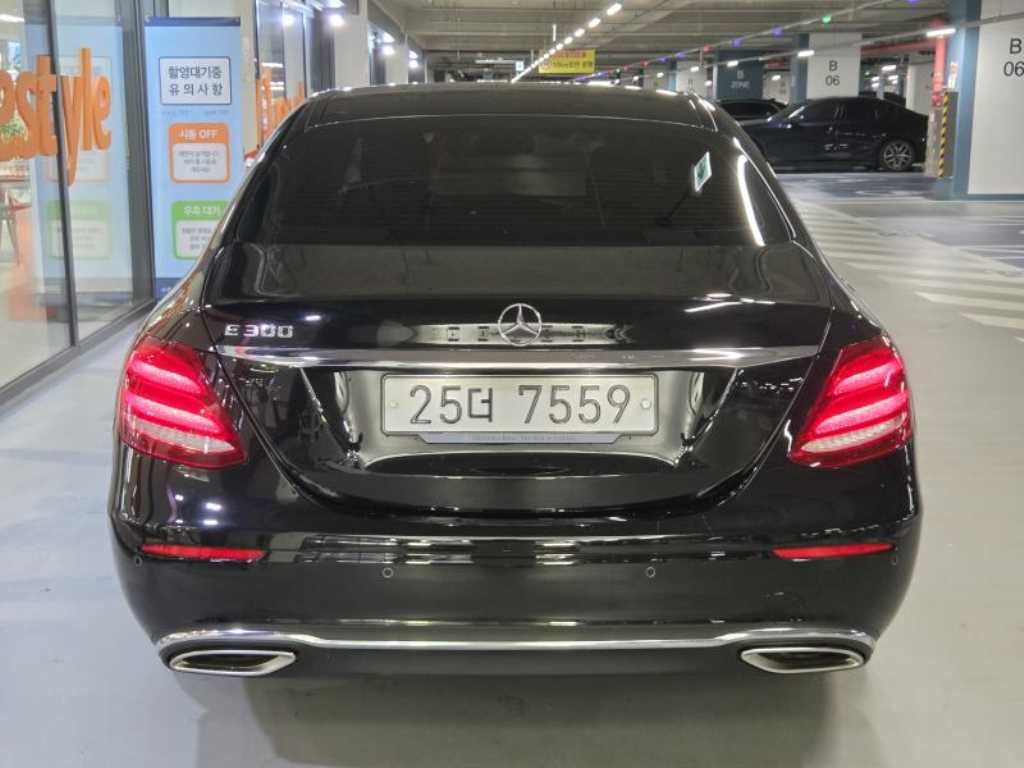 벤츠 E 클래스 E-클래스 W213 E300 아방가르드 이미지 5