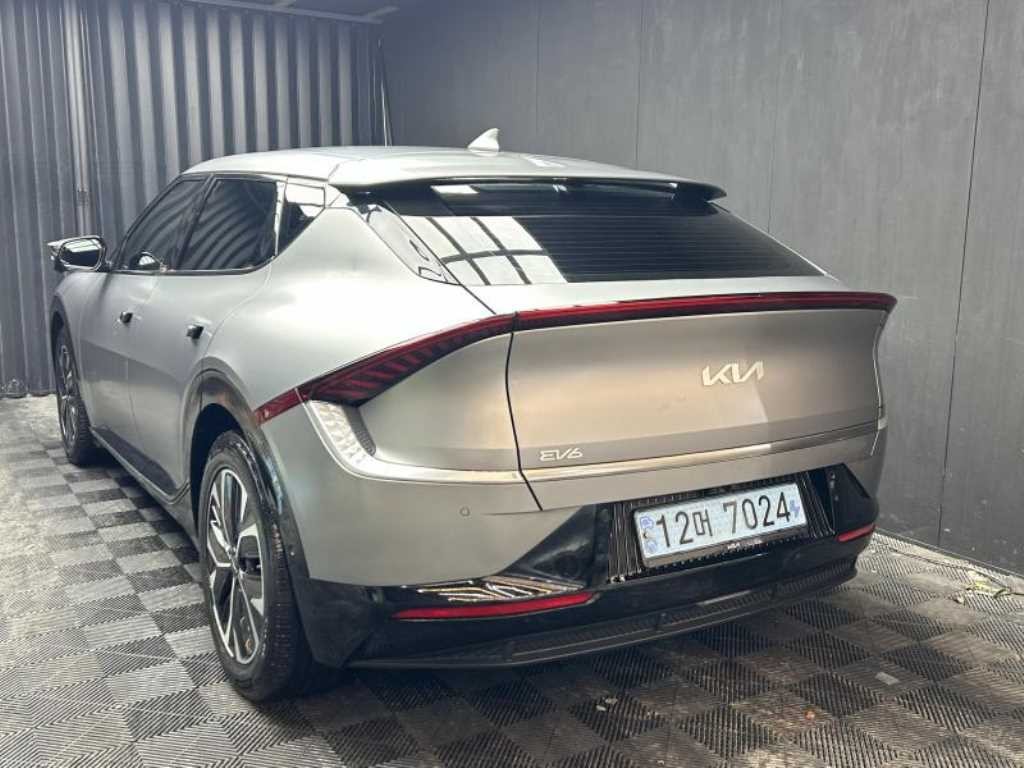 기아 EV6 롱레인지 어스 이미지 3