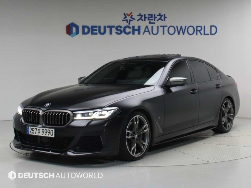 BMW 5시리즈 5시리즈 (G30) M550i xDrive 이미지 1