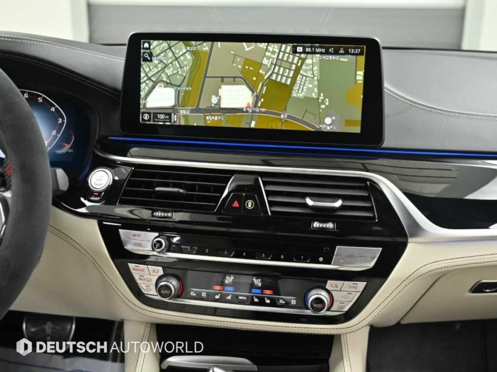 BMW 5시리즈 5시리즈 (G30) M550i xDrive 이미지 14
