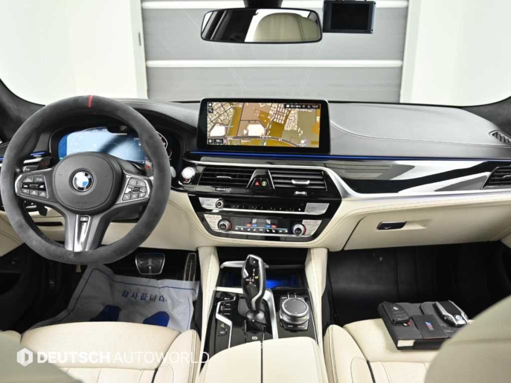 BMW 5시리즈 5시리즈 (G30) M550i xDrive 이미지 7