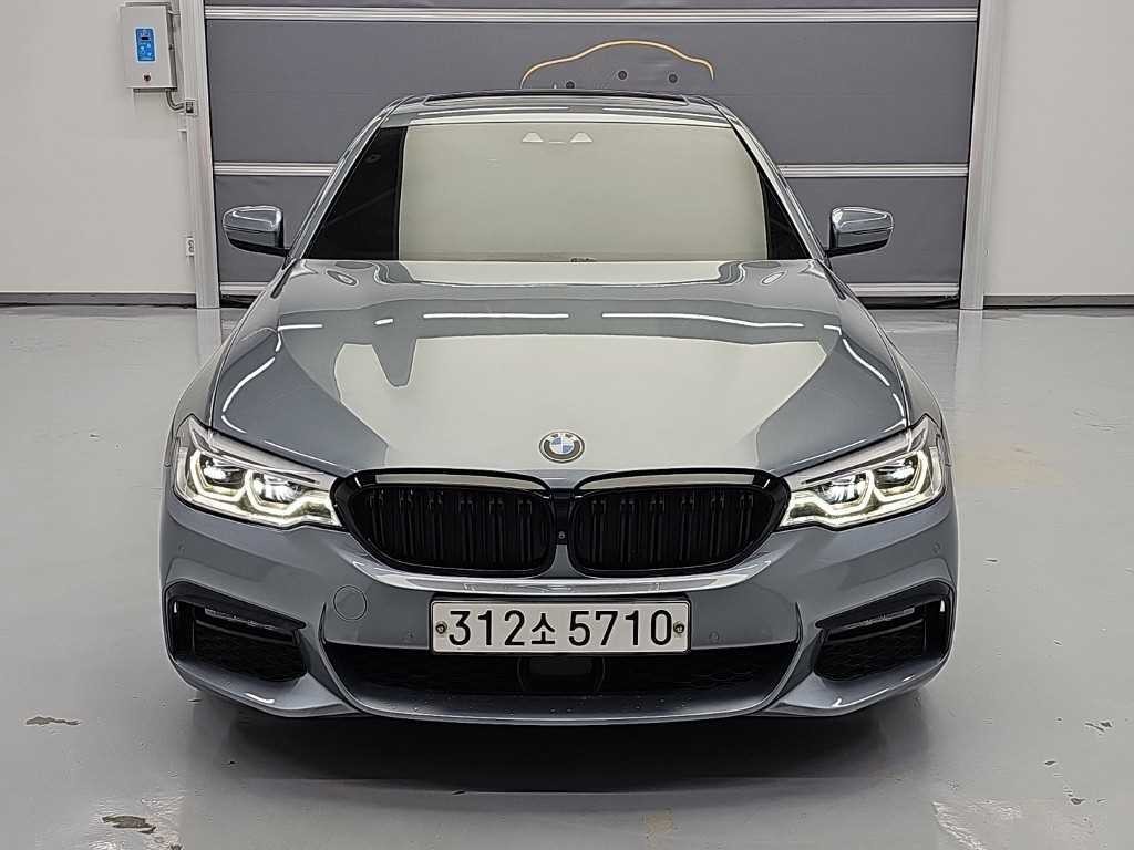 BMW 5시리즈 5시리즈 (G30) 520d M 스포츠 플러스 이미지 2