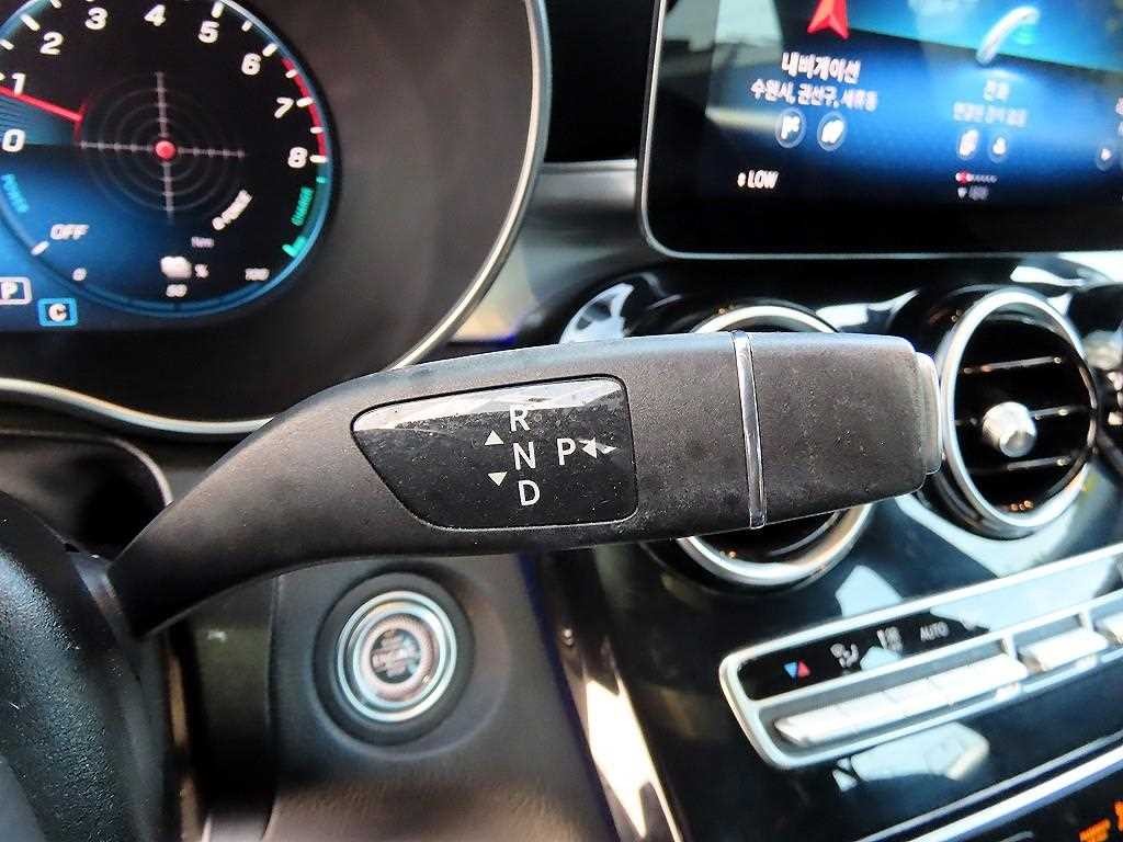 벤츠 GLC 클래스 GLC클래스 X253 GLC 300 e 4MATIC 이미지 11