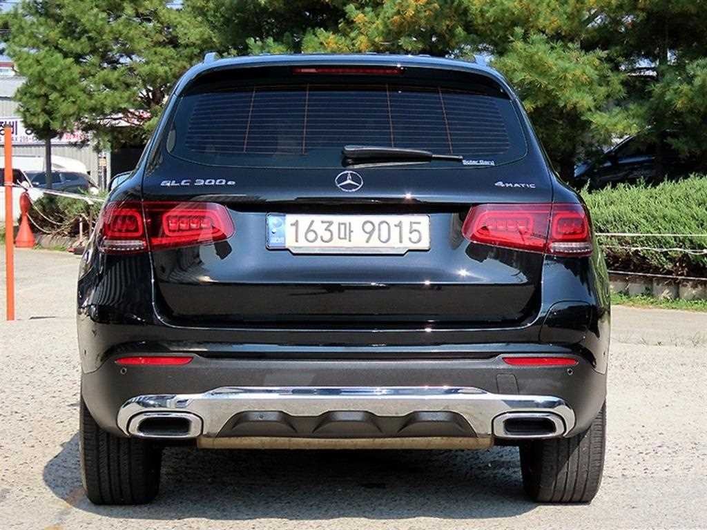 벤츠 GLC 클래스 GLC클래스 X253 GLC 300 e 4MATIC 이미지 4