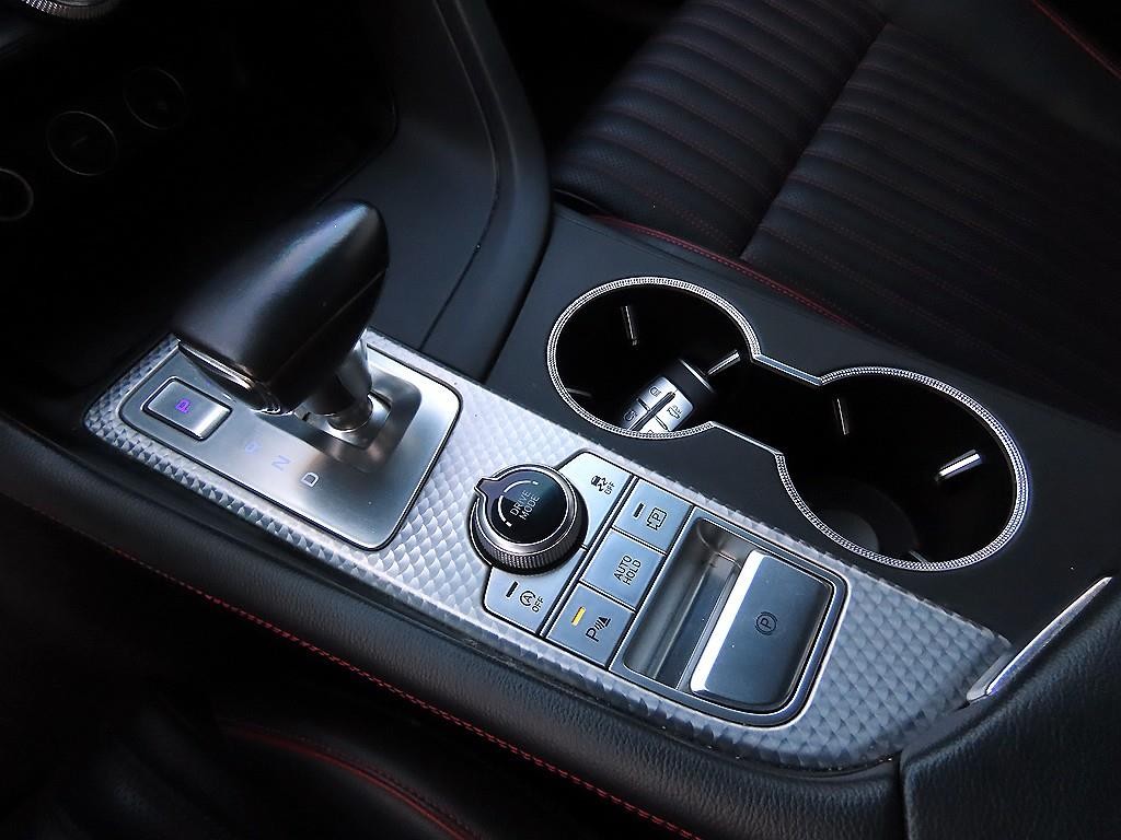 제네시스 G70 더 뉴 G70 가솔린 2.0T 2WD 이미지 11
