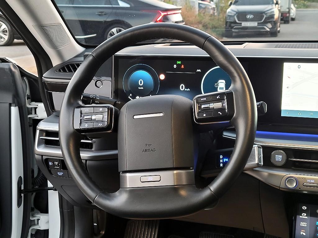 현대 그랜저 그랜저 (GN7) 가솔린 3.5 4WD 익스클루시브 이미지 8