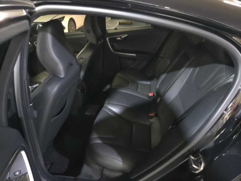볼보 S60 뉴S60 D4 이미지 7
