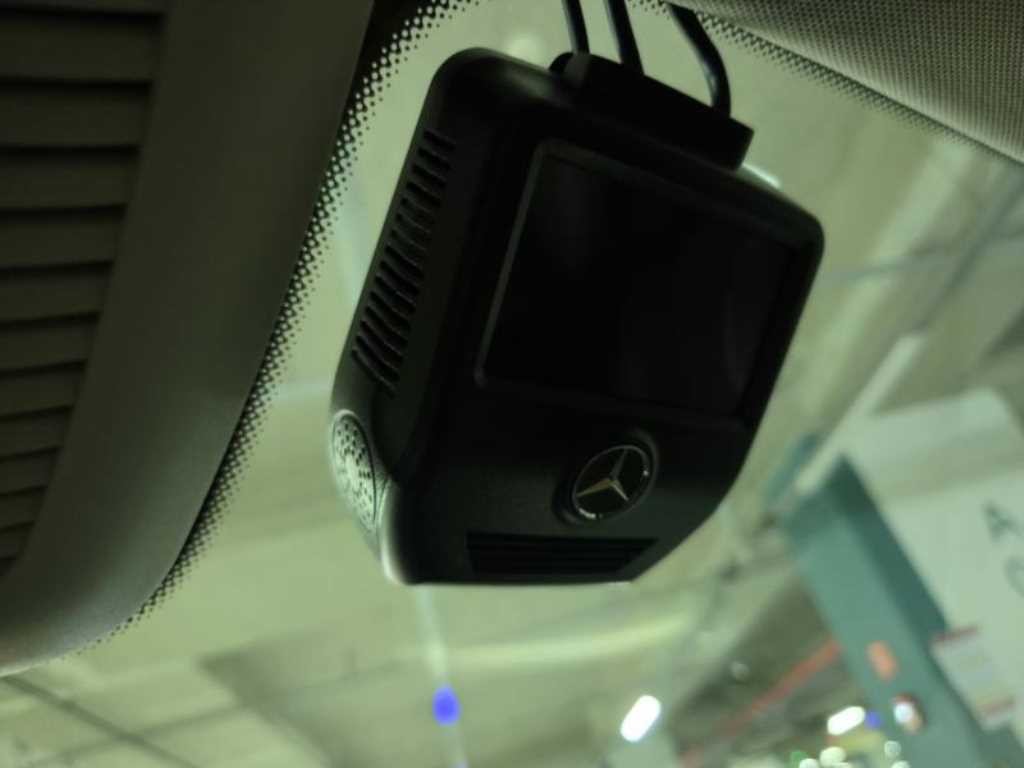 벤츠 E 클래스 E-클래스 W213 E300 4MATIC AMG LINE 이미지 15
