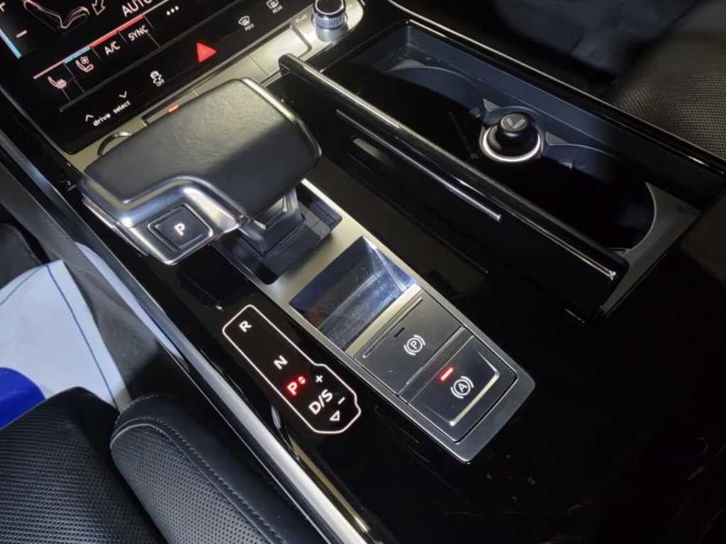 아우디 A8 A8 (D5) 55 TFSI 콰트로 LWB 이미지 11