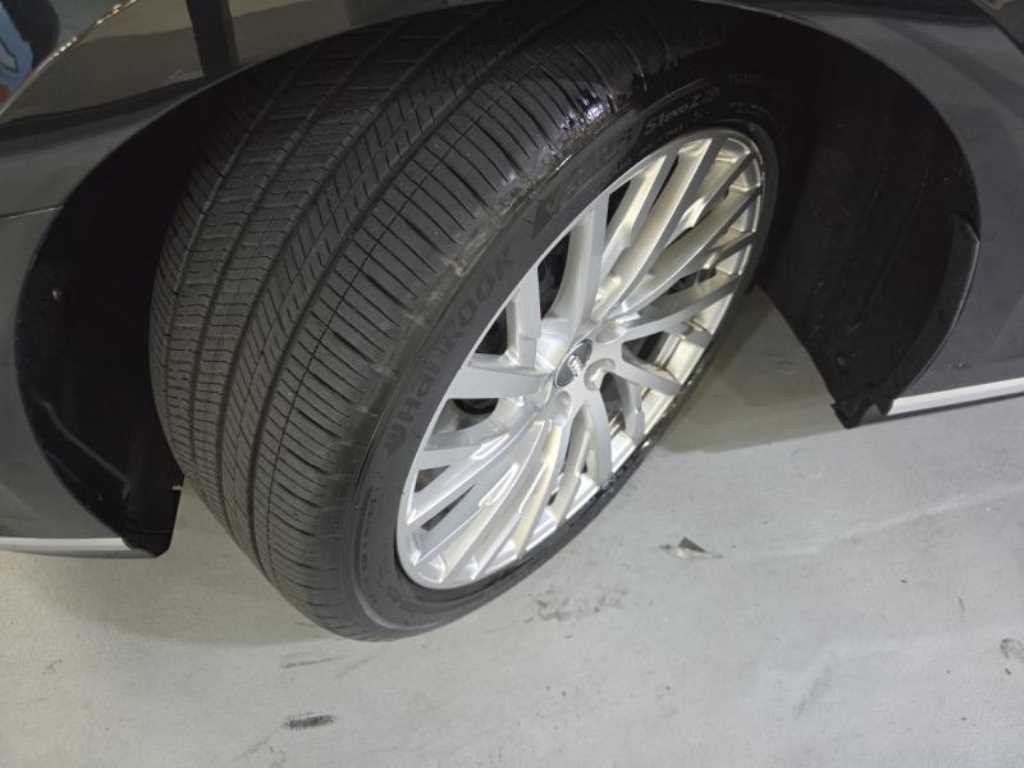 아우디 A8 A8 (D5) 55 TFSI 콰트로 LWB 이미지 20