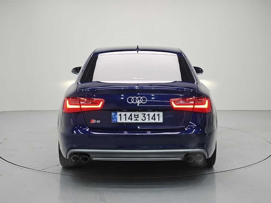 아우디 S6 4.0 TFSI 콰트로 이미지 3