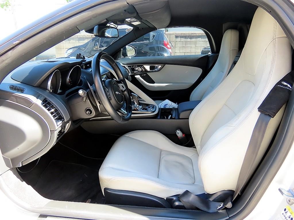 재규어 F-TYPE 3.0 S 컨버터블 이미지 10