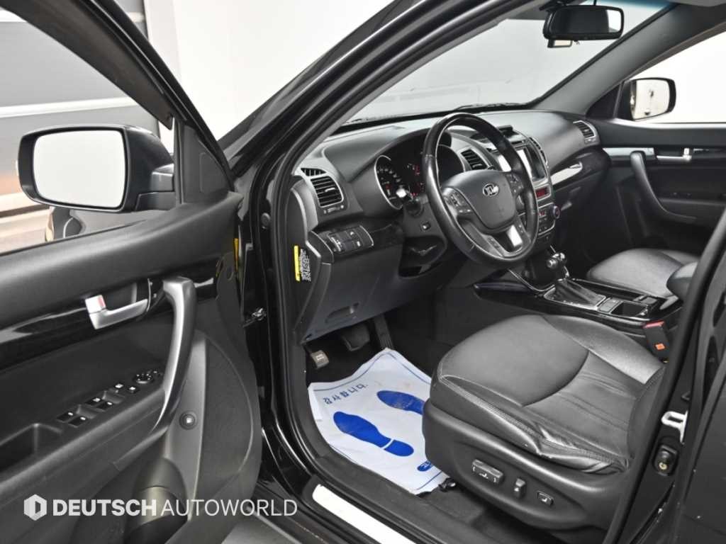 기아 쏘렌토 뉴 쏘렌토 R 2WD 2.0 트랜디 이미지 11