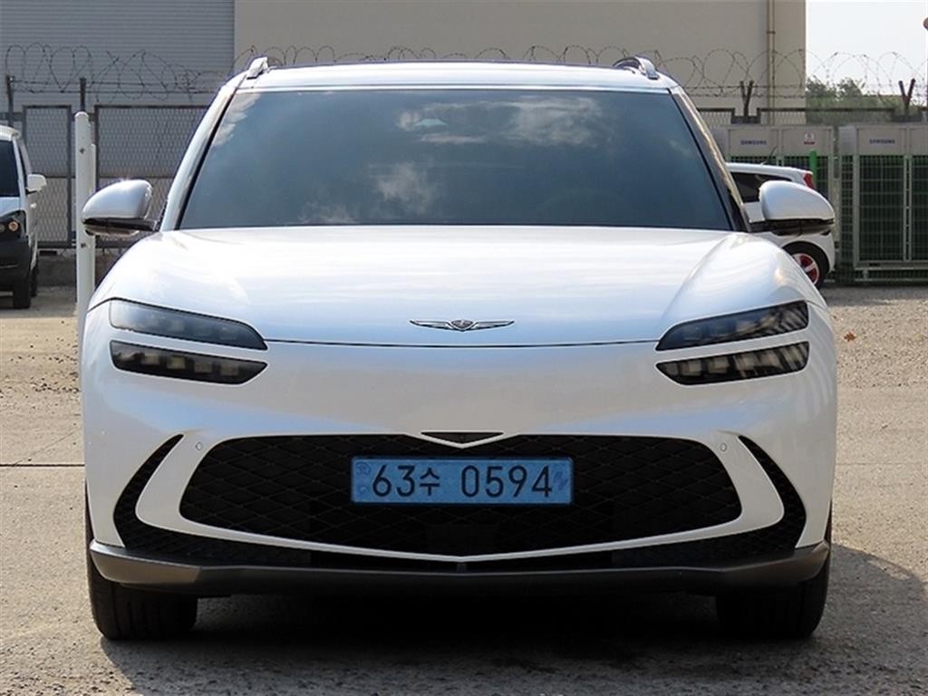 제네시스 GV60 스탠다드 2WD 이미지 1