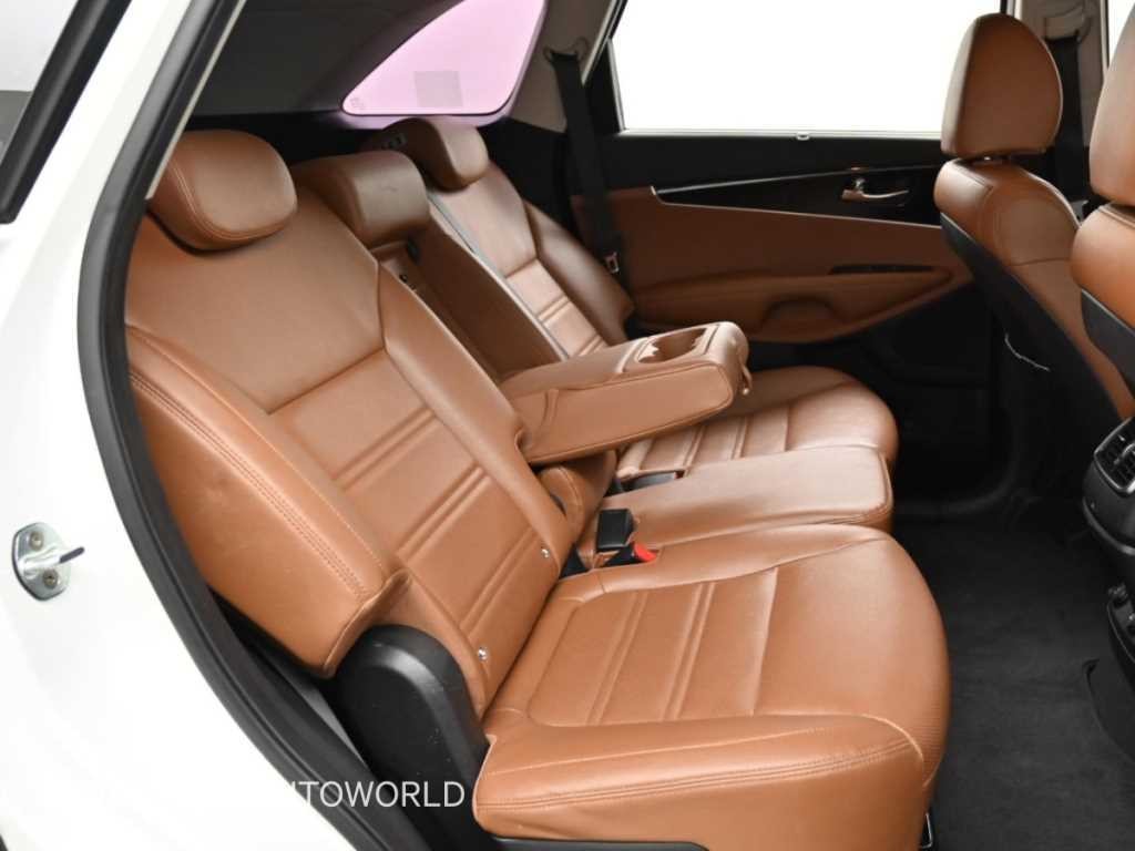 기아 쏘렌토 더 뉴 쏘렌토 디젤 2.0 2WD 노블레스 이미지 12
