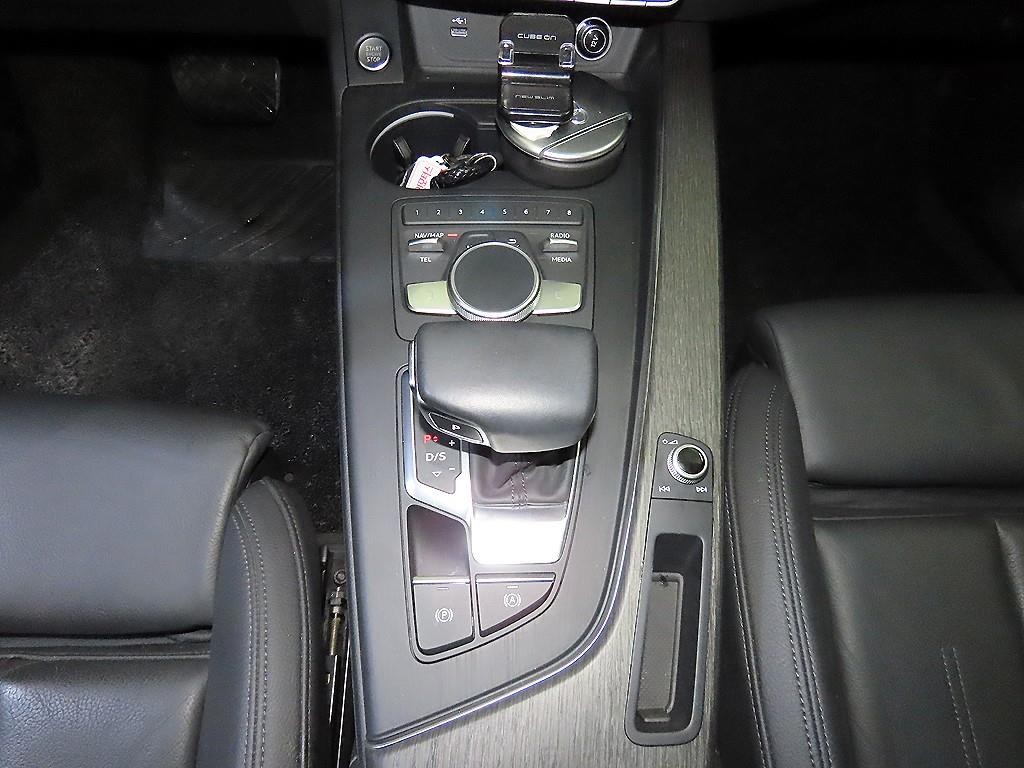 아우디 A4 A4 (B9) 40 TFSI 프리미엄 이미지 12