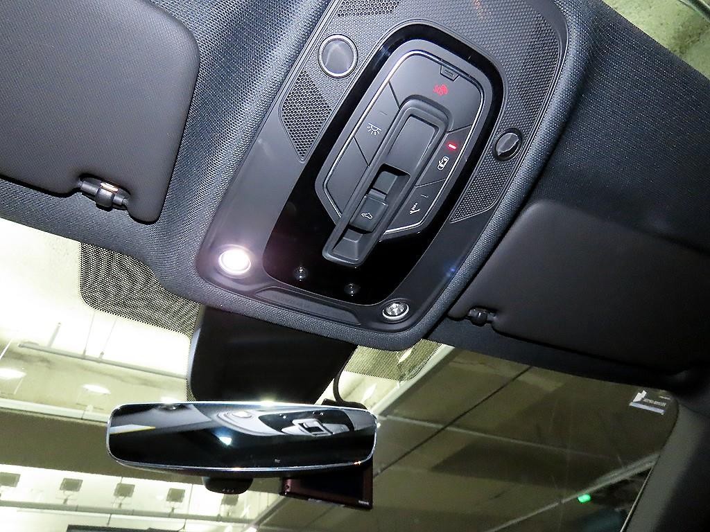 아우디 A4 A4 (B9) 40 TFSI 프리미엄 이미지 16