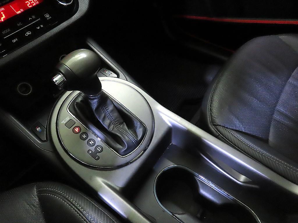 기아 스포티지 더 뉴 스포티지 R 디젤 2WD 프레스티지 이미지 12