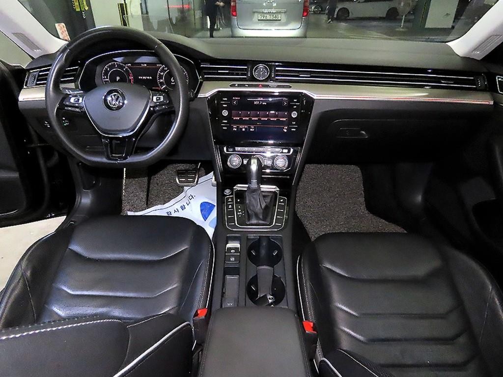 폭스바겐 아테온 2.0 TDI 엘레강스 프레스티지 이미지 10