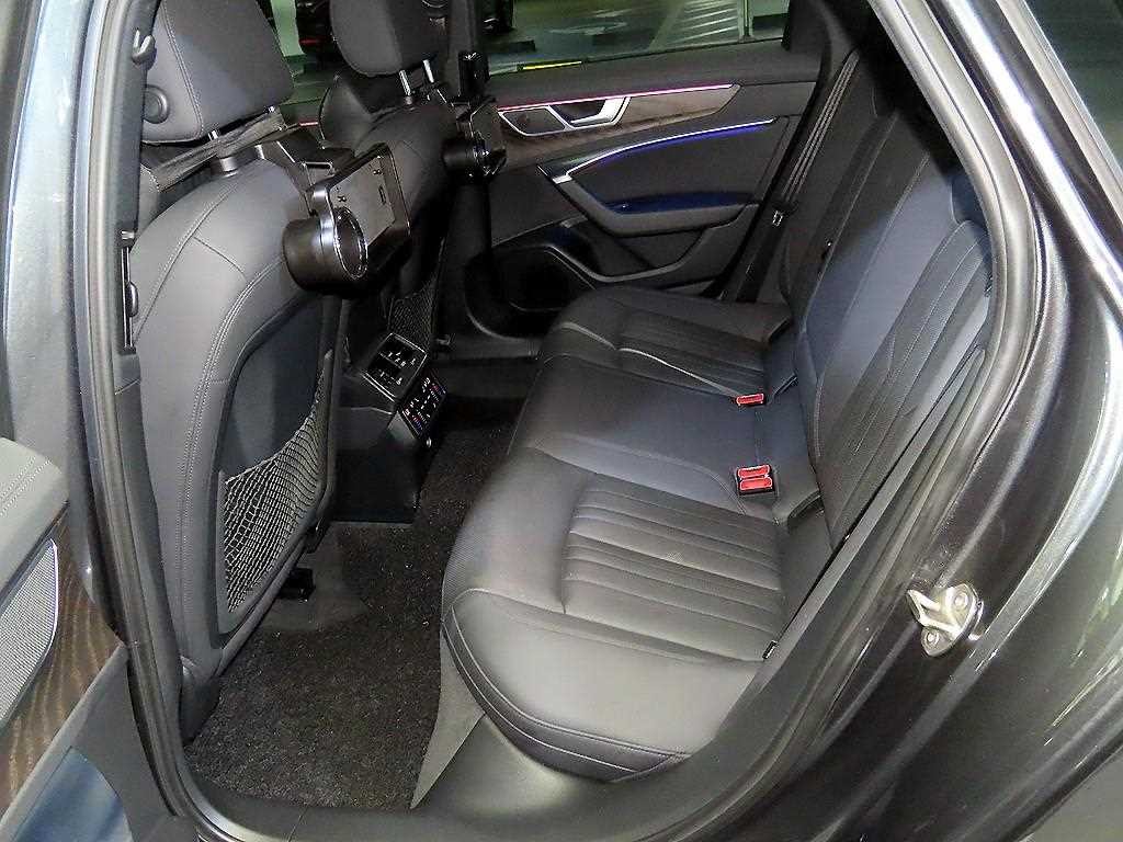 아우디 A6 A6 (C8) 40 TDI 콰트로 프리미엄 이미지 7