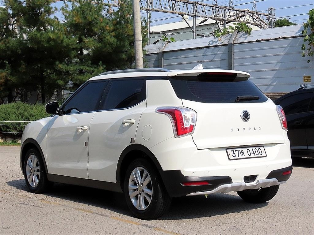 KG모빌리티(쌍용) 티볼리 가솔린 2WD 1.6 VX 이미지 3