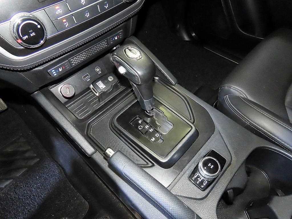KG모빌리티(쌍용) 렉스턴 렉스턴 스포츠 칸 디젤 2.2 4WD 5링크 프레스티지 스페셜 이미지 12