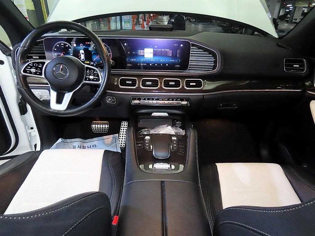 벤츠 GLE 클래스 GLE 클래스 W167 GLE 400d 4MATIC 쿠페 이미지 10