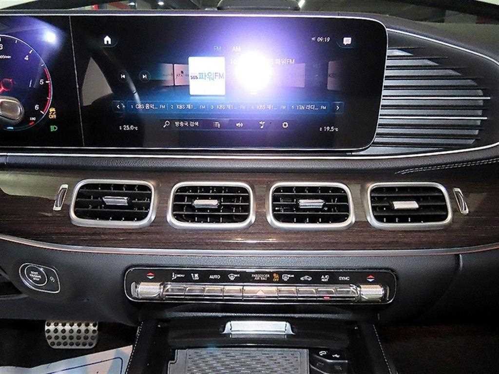 벤츠 GLE 클래스 GLE 클래스 W167 GLE 400d 4MATIC 쿠페 이미지 11
