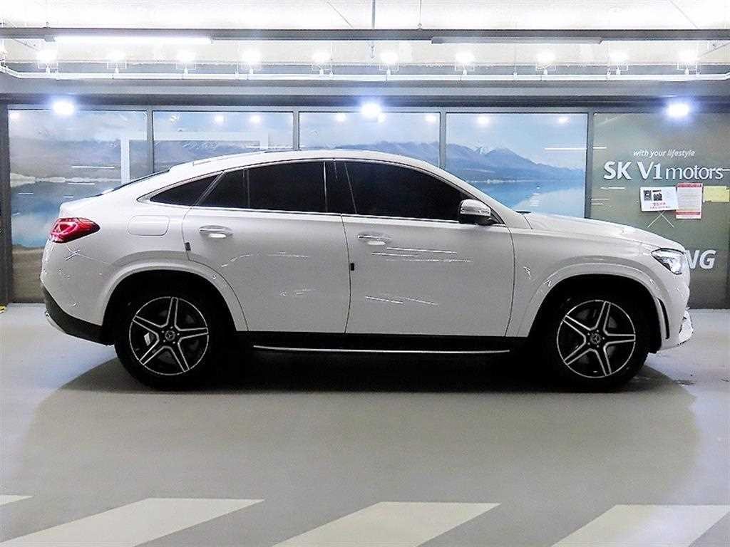 벤츠 GLE 클래스 GLE 클래스 W167 GLE 400d 4MATIC 쿠페 이미지 3