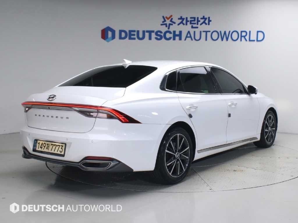 현대 그랜저 더 뉴 그랜저 IG 2.5 르블랑 이미지 2