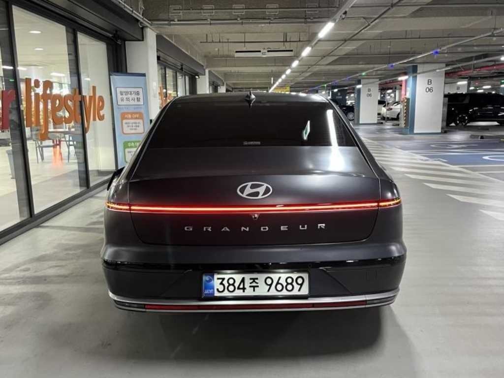 현대 그랜저 그랜저 (GN7) 가솔린 2.5 2WD 익스클루시브 이미지 5
