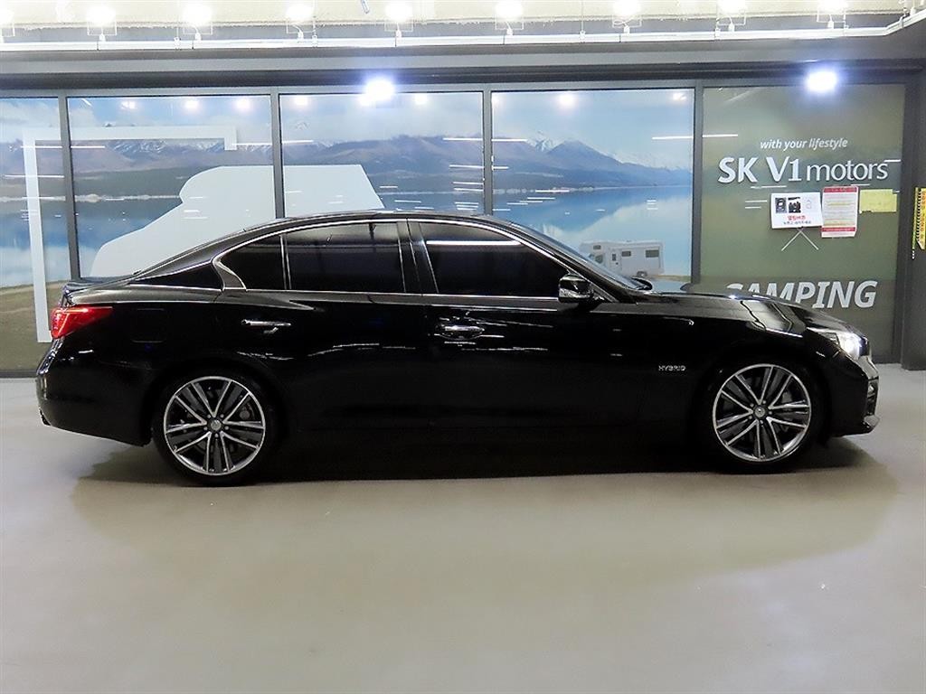 인피니티 Q Q50 3.5 하이브리드 에센스 이미지 3